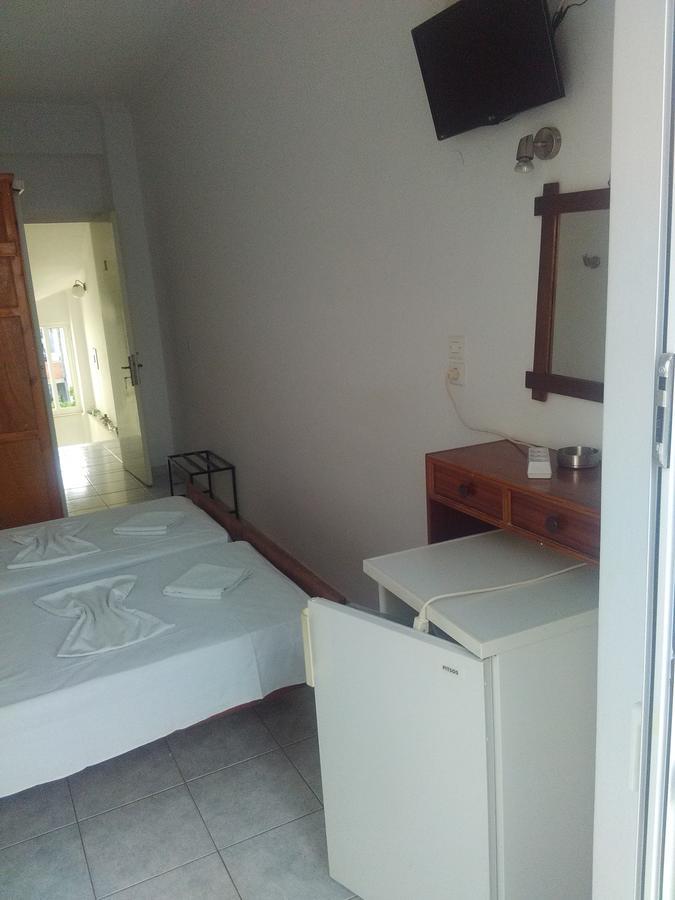 Alina Classic Hotel Λουτρά Αιδηψού Δωμάτιο φωτογραφία